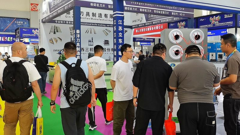 广告公司向左，公关公司向右：新媒体时代的分野与融合